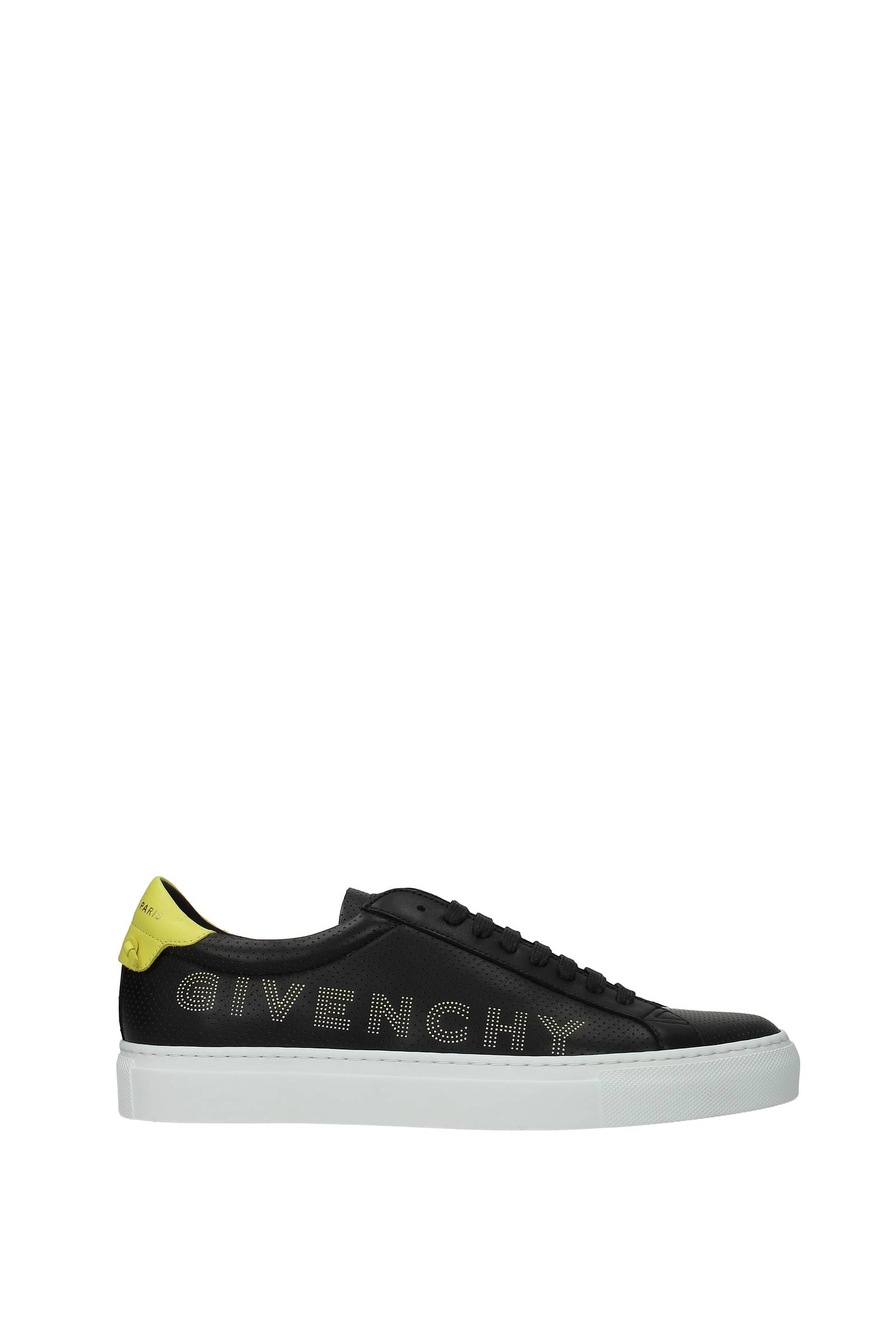 Givenchy G4 Low Top Sneaker in Black & White | FWRD
